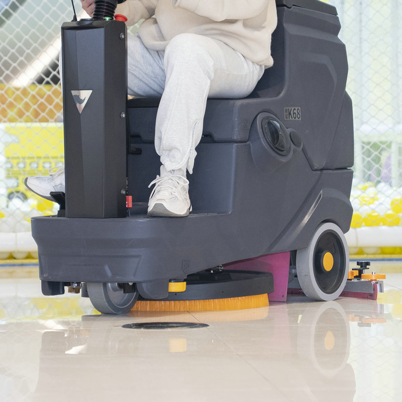 Ride On Floor Scrubber for Sch - Ride On Floor Scrubber 20 Inch recension och pris